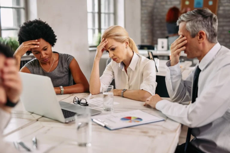 Errores administrativos que generan conflictos laborales
